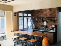 The Good Travelers Hostel - KL Airport Hotels in Dengkil