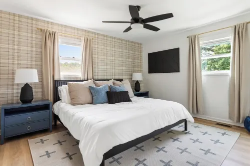 Private Pool & Fire Pit w/ Gazebo & Grill. Family Friendly 4 bedroom home.