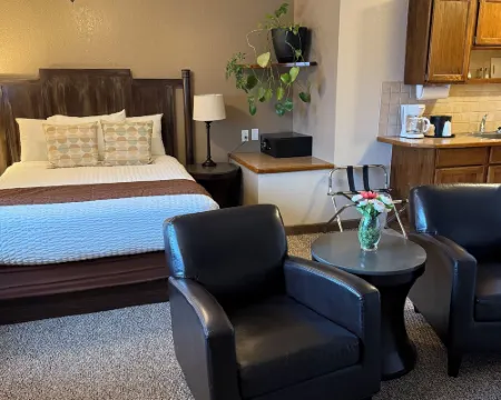 Mountain View Lodge Hotels in Manson