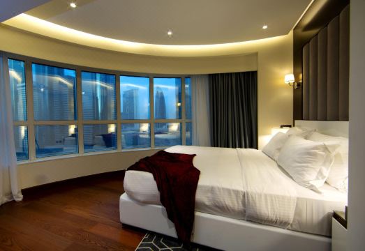 넘버 원 타워 스위트