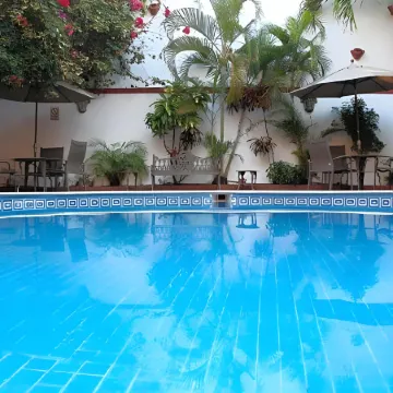 Suites Cancun Center