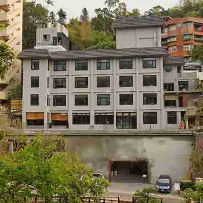 Water House Hotel Exterior