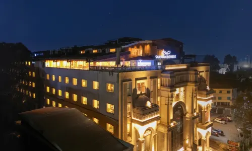 Sarovar Premiere Srinagar