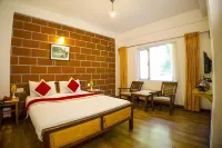 Altius Nest Hotel