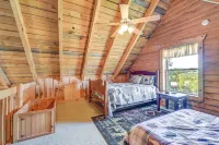 2 Mi to Mabry Mill: Mtn-view Cabin w/ Porch! - Homestays