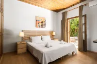 Folies  Corfu Hotel Apartments Các khách sạn ở Kanali