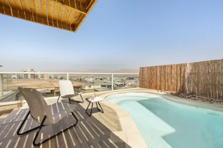 Sea View Penthouse Near the Beach by Sea N' Rent Отели рядом с достопримечательностью «Эйлат»
