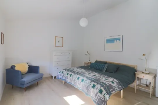 Lupine Lodge with Mountain Views