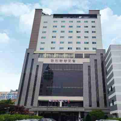 현진관광호텔 Hotel Exterior