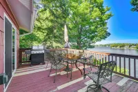 Charming Wolcott Cottage w/ Fire Pit & Mini Dock - Alojamientos