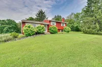 Hudson Valley Horse Farm Retreat in Salt Point - 3-Star