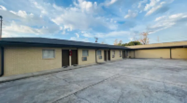 รีแลกซ์ อินน์ บาย โอโย ซัลเฟอร์ ไฮเวย์ 90 โรงแรมใน