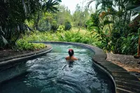Blancaneaux Lodge by Francis Ford Coppola - سبا