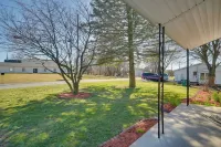 Deck & Grill: Convenient Home in Hummelstown - Homestays