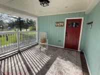 Newly Remodeled 3BR Cottage w/ Hot Tub - Fire Pit - Near Wisconsin Dells