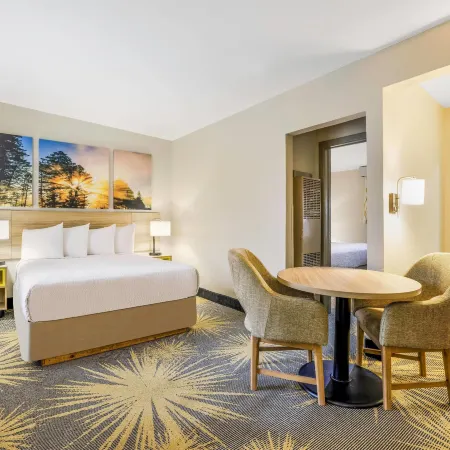 Days Inn by Wyndham Cortez