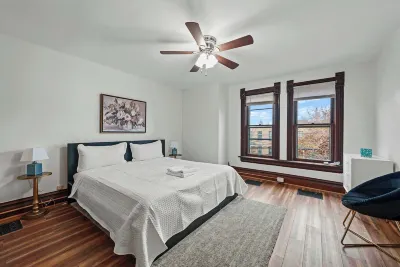 Vino & Vibes Villa Sleeps 6!