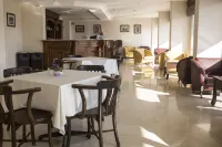 Tuntas Family Suites Kusadasi - Desayuno