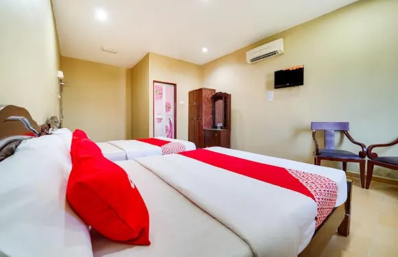 OYO44058斯里巴亞汽車旅館