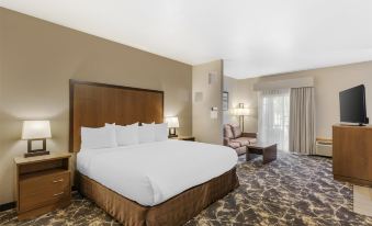 Best Western Plus Riverfront Hotel and Suites