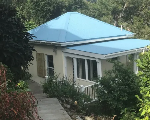 Coconut Breeze Villa: Mesmerizing Views, Cooling Tradewinds; Full A/C; Generator Hotels in Coral Bay