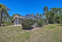 Spring Hill Home w/ Pool ~ 1 Mi to Weeki Wachee - 3-Star
