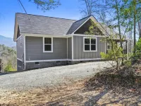 Views Views Views, Comfort, Location, Amenities Hotels in Cherry Log