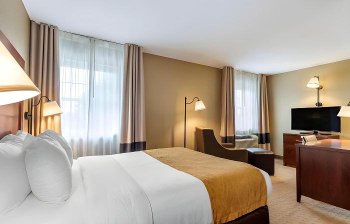 Comfort Inn Warrensburg Station