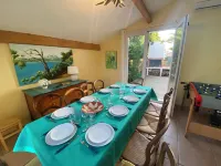 Lou Paradou, large village house, close to beaches Hotels in Le Pradet