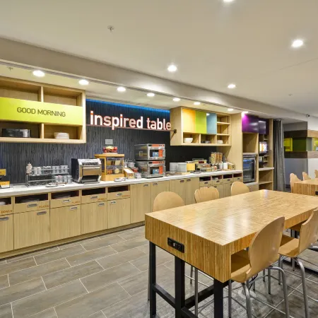 Home2 Suites by Hilton Columbus Airport East Broad