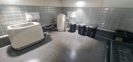 Apartment - located in Southall 1 Double bedroom with additional bed if required Отели рядом с достопримечательностью «Gurdwara Sri Guru Singh Sabha»