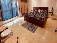 4bhk luxurious flat near airport