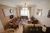 Luxurious 2 bedroom BeachFront Apartment