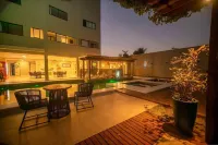 Paraiso Beach Hotel - Parkering