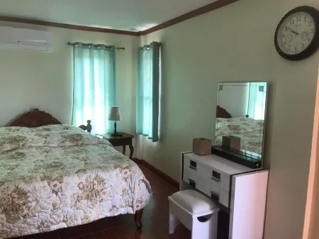 A charming ocean front resort... Отели рядом с достопримечательностью «La Union»