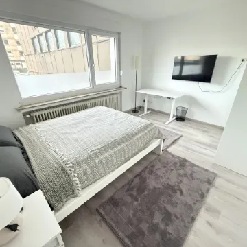 #2 Top room: central & comfortable, shared bathroom