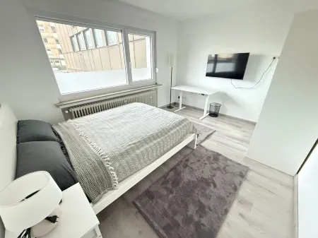 #2 Top room: central & comfortable, shared bathroom