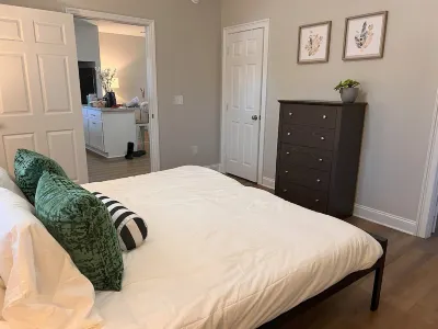 Big a_s House; 4BR 4BA-games,golf,weddings Hotels near Chewacla State Park