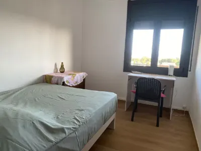 Bright apartment with sea view L'Estany i el Riuet附近的飯店