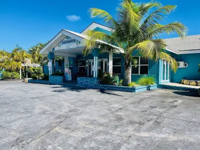 Just Steps From the Beach!! Hotel a 