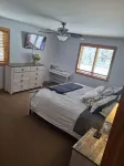 Roomy 5-bedroom house, WiFi, AC in cute Carroll / Twin Mountain, White Mountains Hotels near Omni Mount Washington Resort Bretton Woods Golf Course