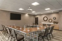 Home2 Suites by Hilton Madison Central Alliant Energy Center - Dapur