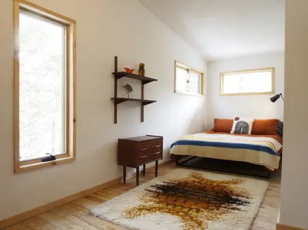 Beautiful stream side cottage in the woods