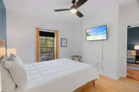 Sunnyside Oasis, Cozy & Convenient Отели в г. Темпл Террас