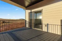 4 bed, 3 Bath, Hot tub, Convenient location, Wi-fi Hotels in Summerset