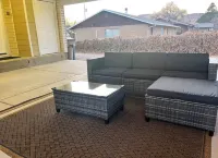 Backyard Oasis - Downtown - Retro Chic - King Bed