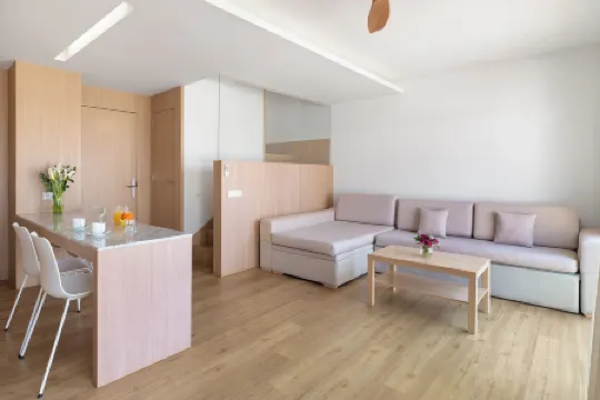 拉帕茲公園酒店