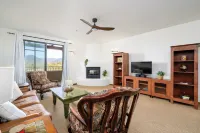 Overlooks Golf Course a 2-bedroom condo in gated community, Carefree - Wi-Fi