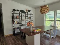 Enzo's  Retreat. 6 minutes to Ichetucknee Springs! Family friendly