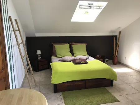 THE BAMBOO F1 St Joseph